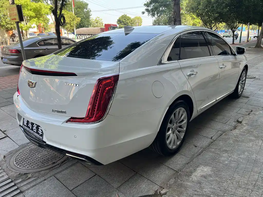 Cadillac XTS 2018 — фото 4