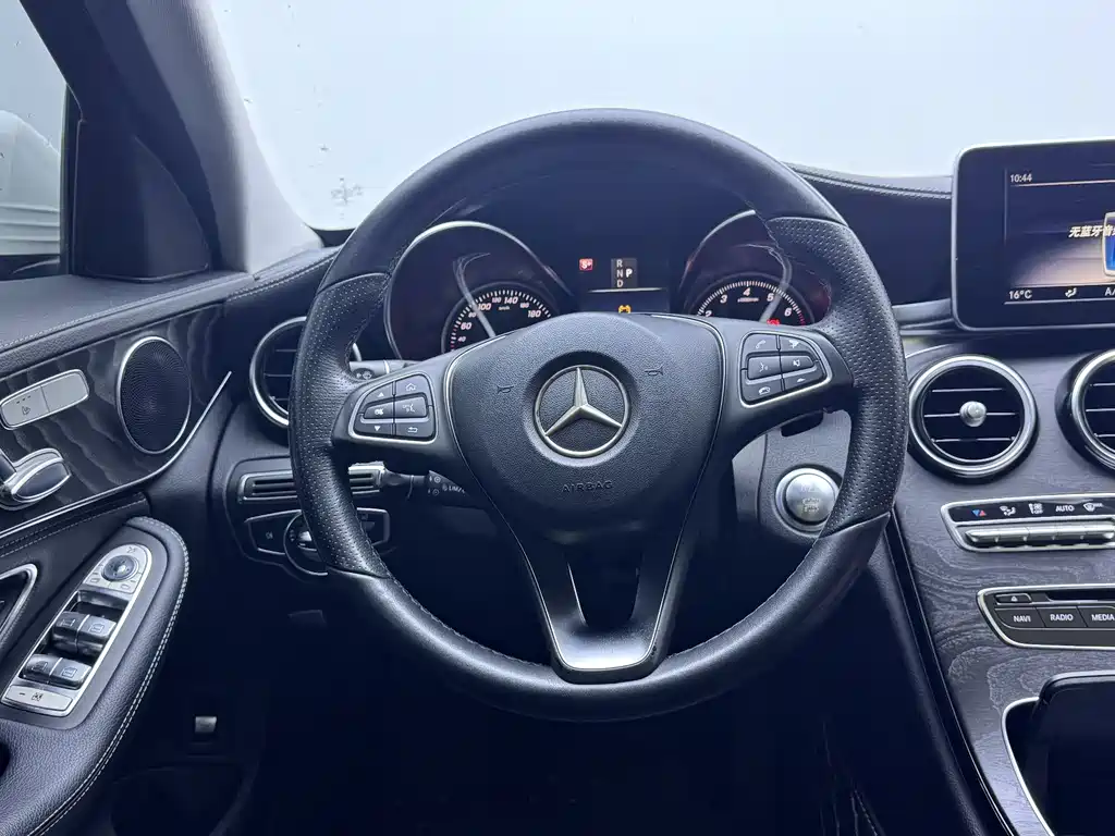 Mercedes-Benz C-Class 2017 — фото 36