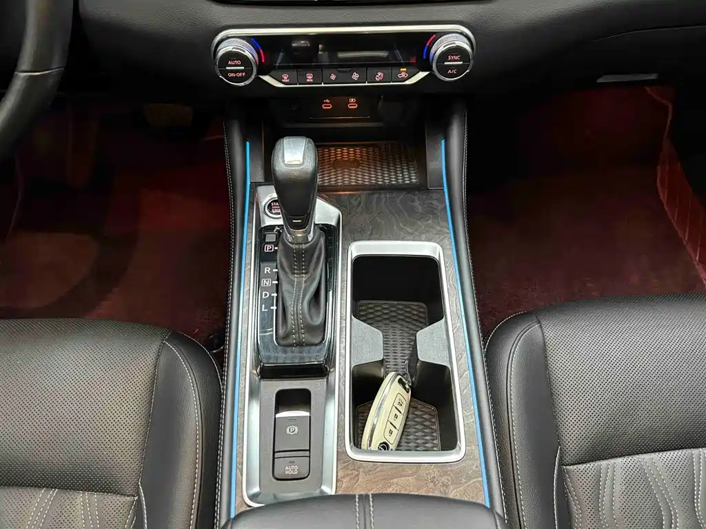 Nissan Teana 2024