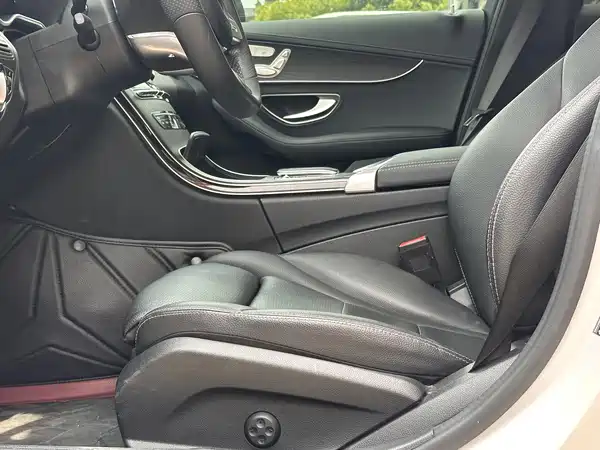 Mercedes-Benz C-Class 2021