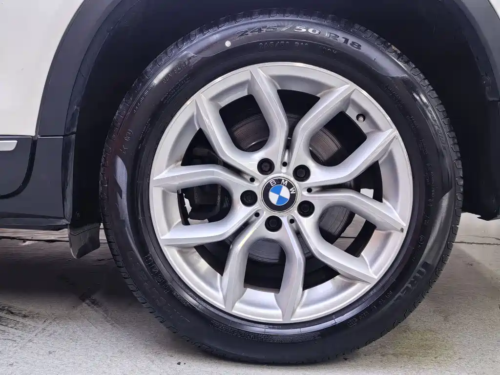 BMW X3 2013 — фото 24