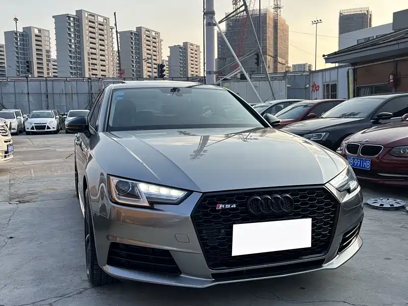 Audi A4L 2017 — фото 3