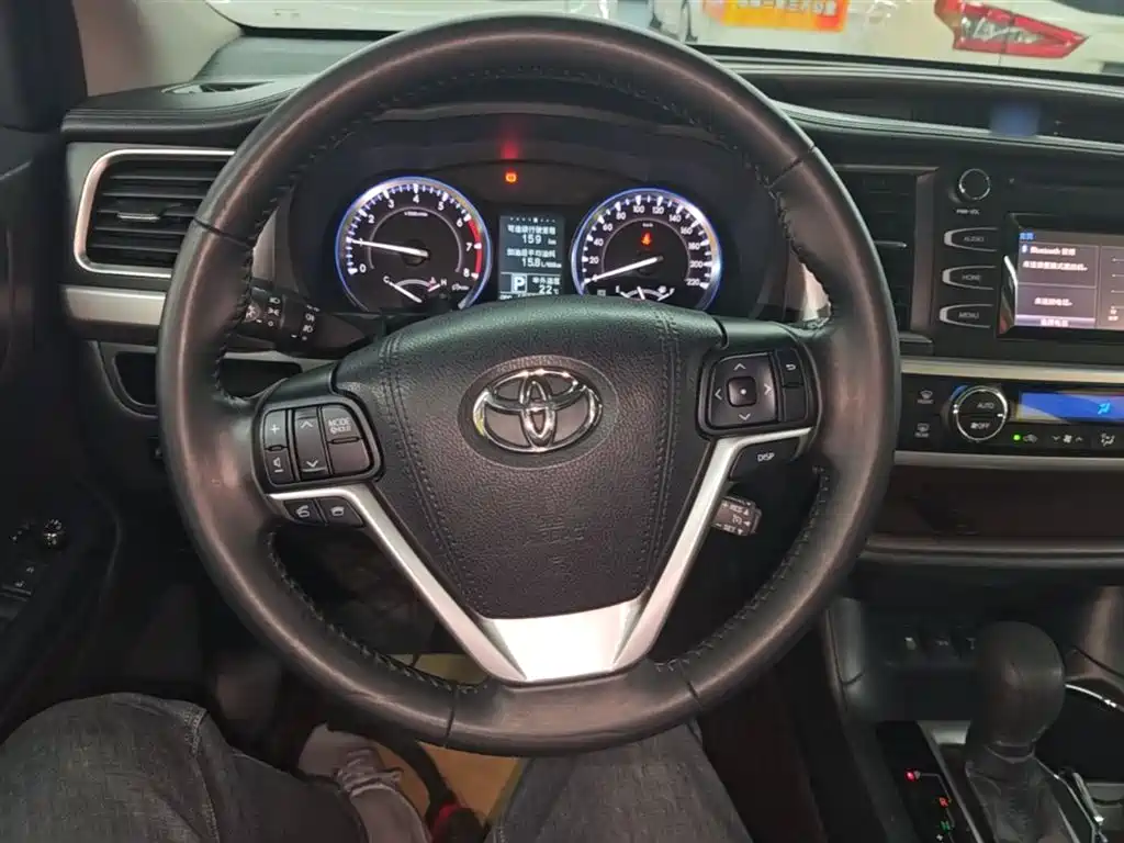 Toyota Highlander 2016 — фото 11
