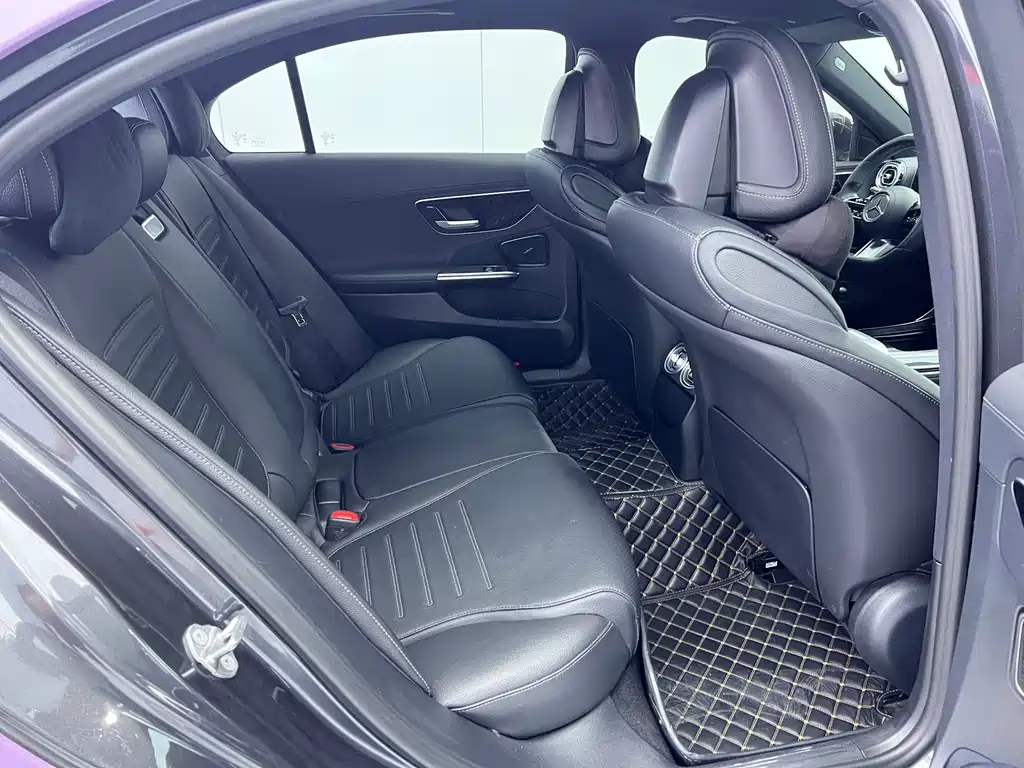 Mercedes-Benz C-Class 2022 — фото 14
