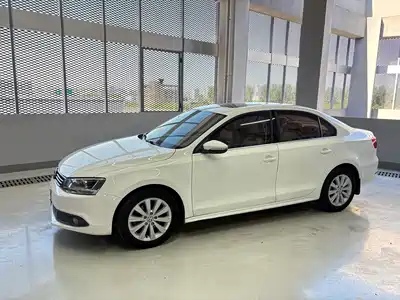 Volkswagen Sagitar 2014