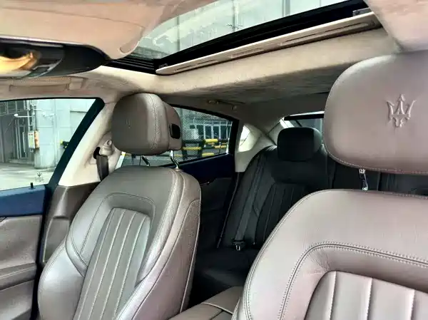 Maserati Quattroporte 2013