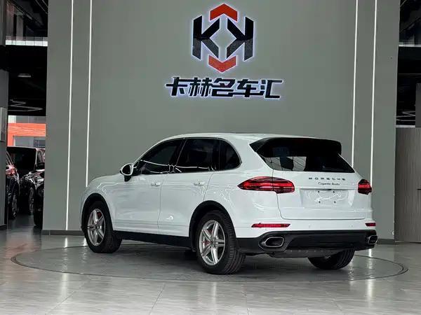 Porsche Cayenne 2015