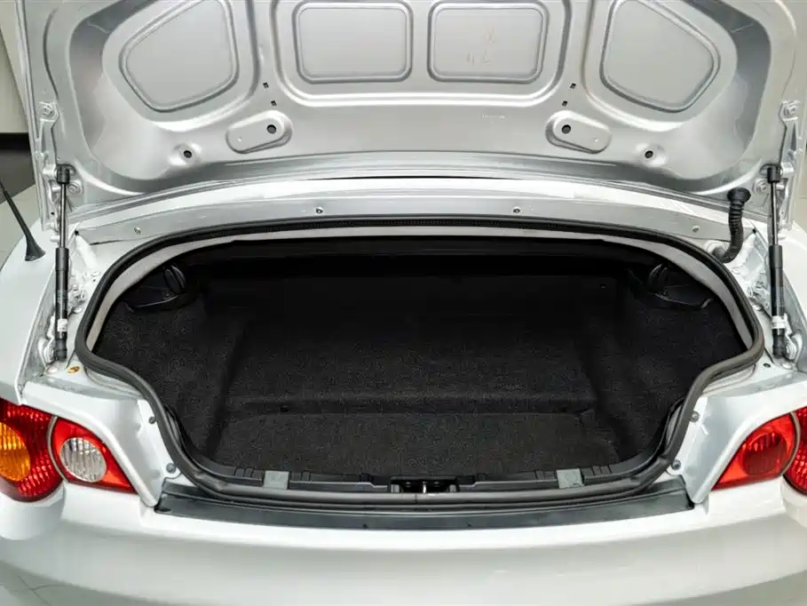 BMW Z4 2003 — фото 18