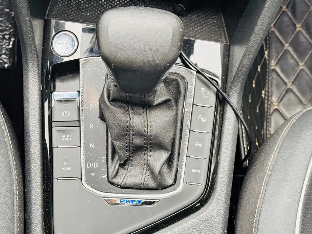 Volkswagen Tiguan L PHEV 2020 — фото 14