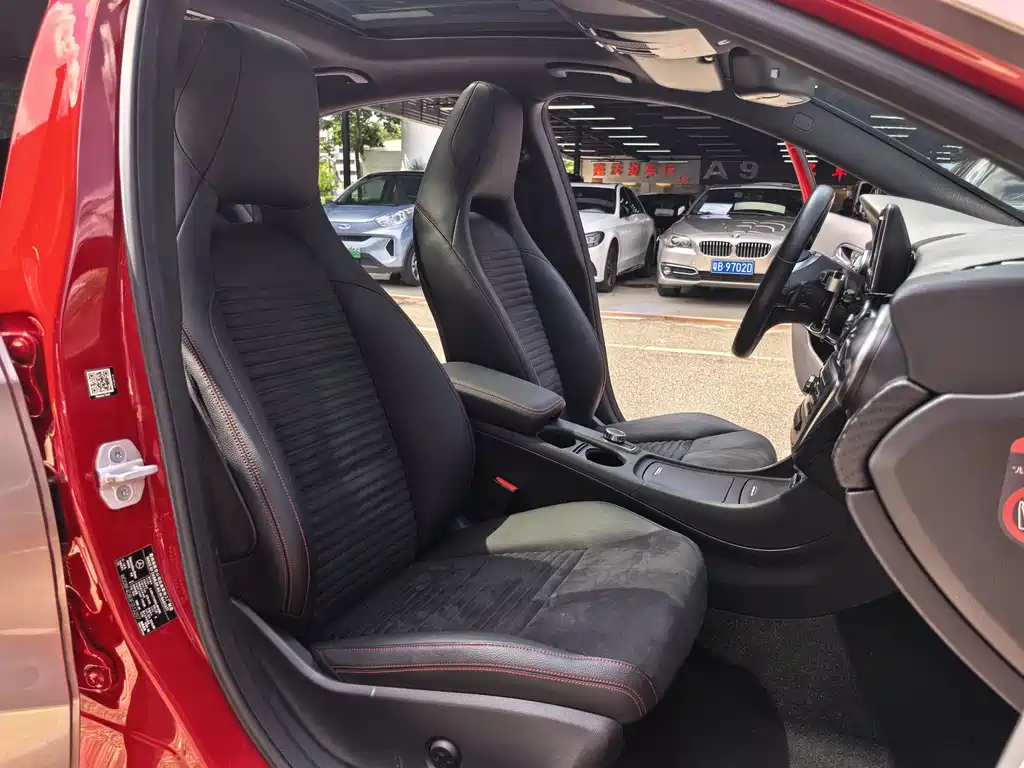 Mercedes-Benz A-Class 2015 — фото 13