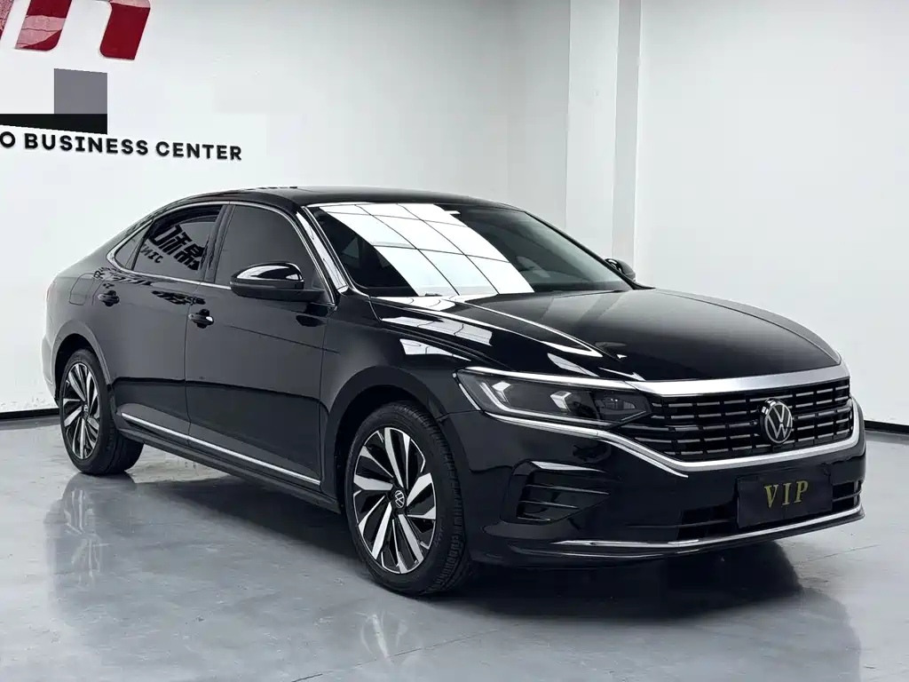 Volkswagen Passat 2023