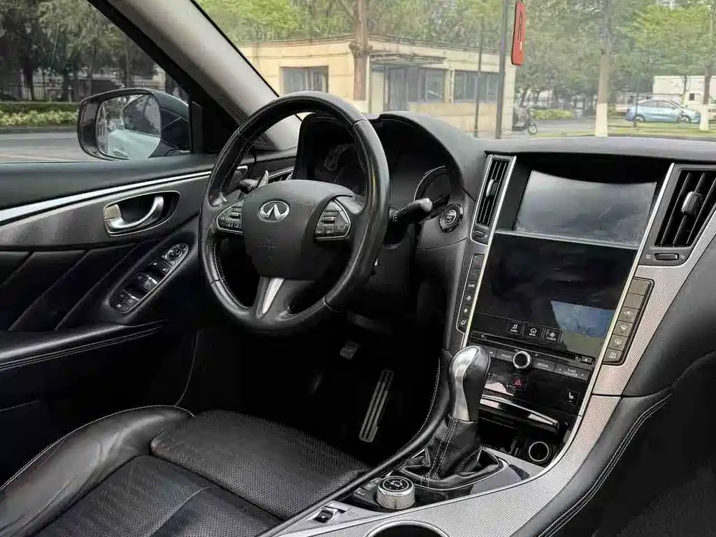 Infiniti Q50L 2015 — фото 4