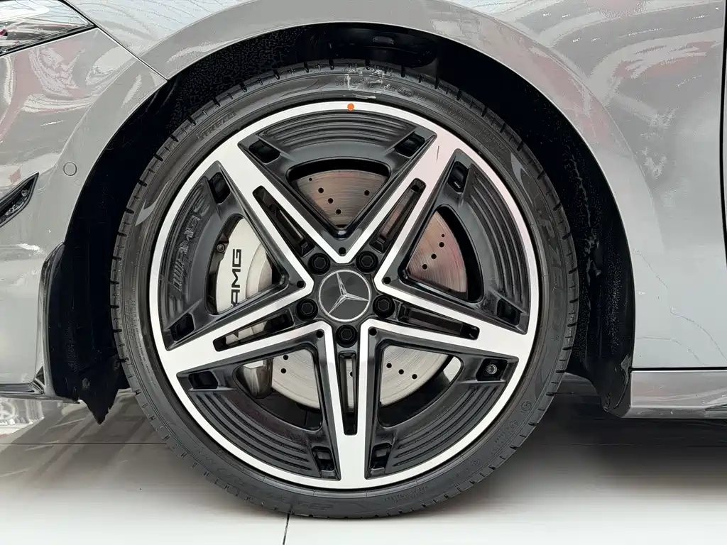 Mercedes-Benz A-Class AMG 2024 — фото 8