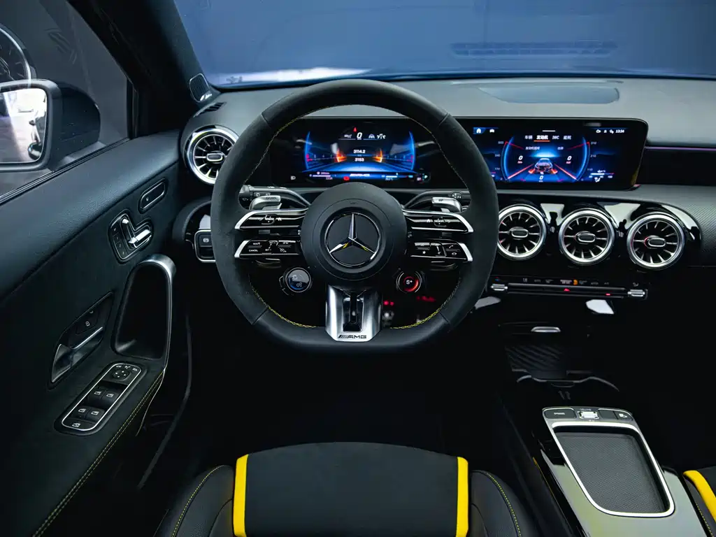Mercedes-Benz A-Class AMG 2026 — фото 9