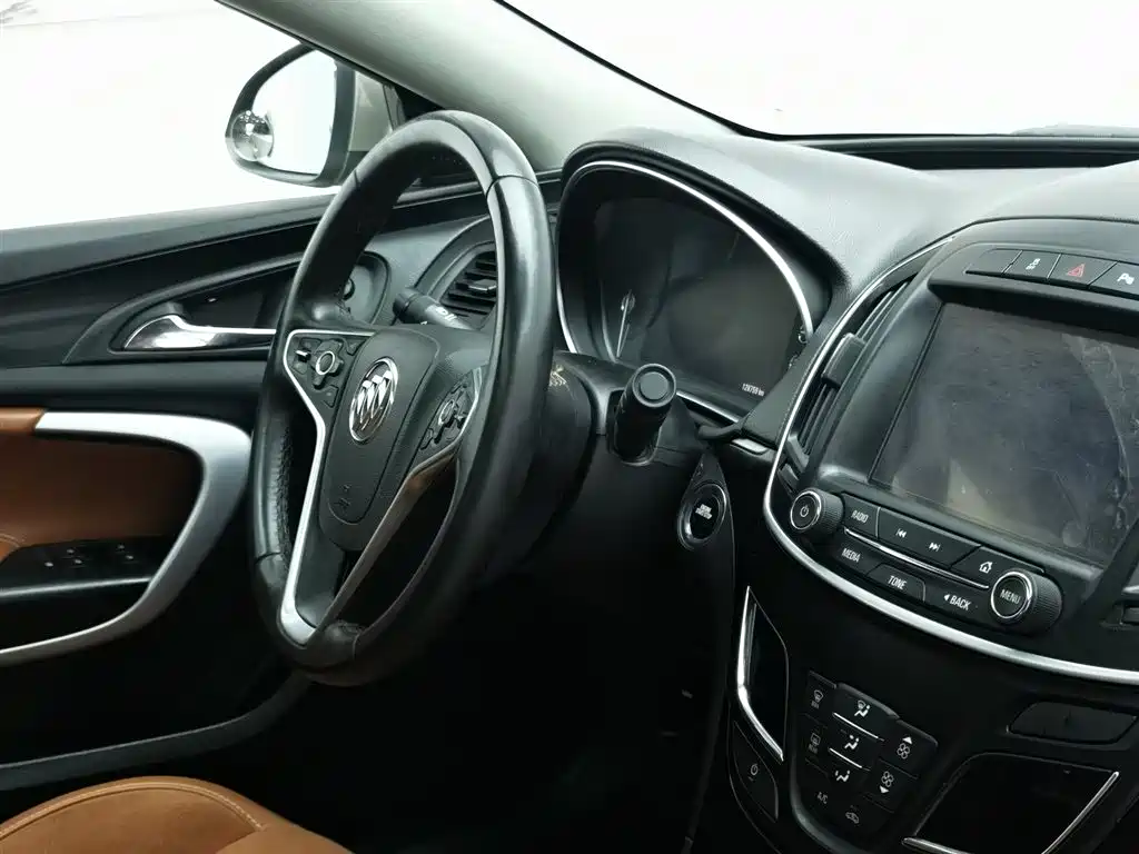 Buick Regal 2015 — фото 22