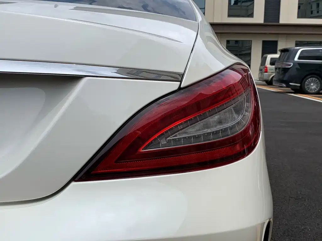 Mercedes-Benz CLS 2016 — фото 10