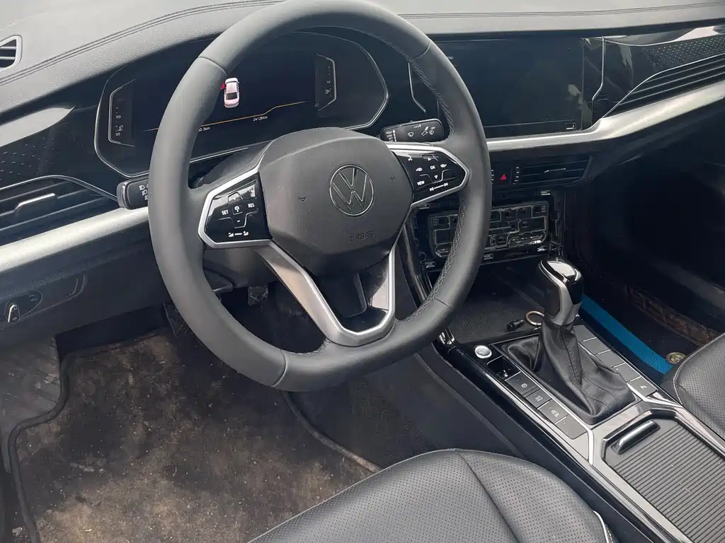 Volkswagen Passat 2023 — фото 10
