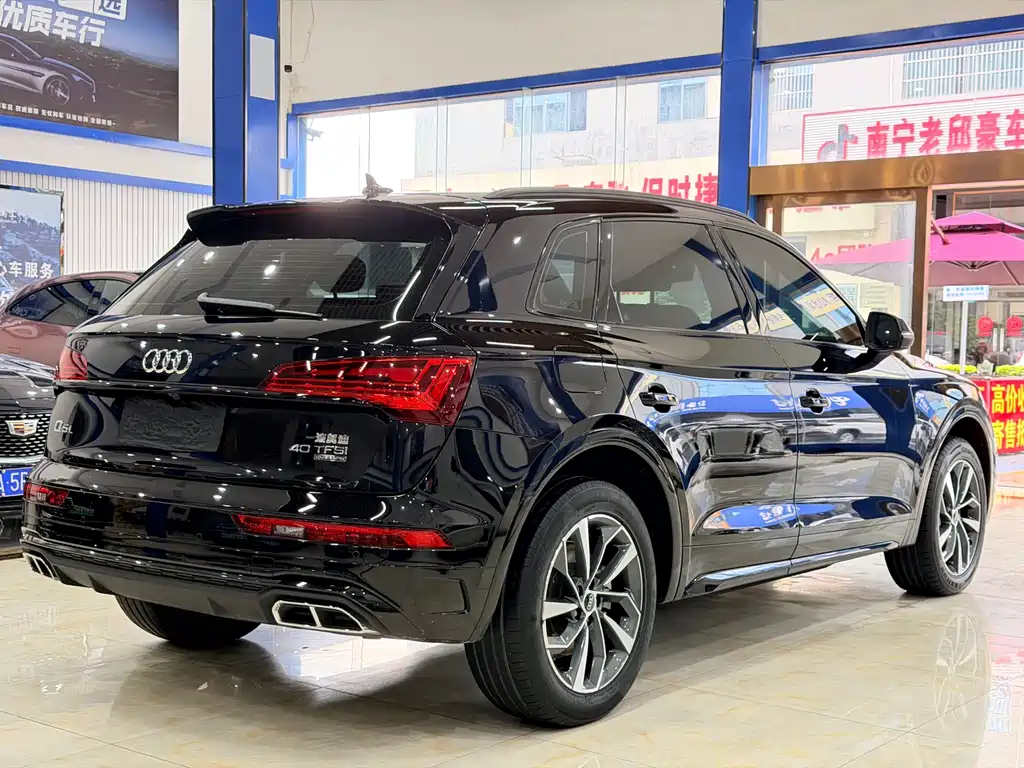 Audi Q5L 2023 — фото 2