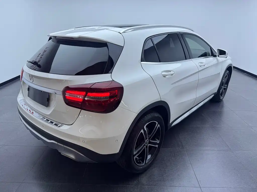 Mercedes-Benz GLA 2018 — фото 3