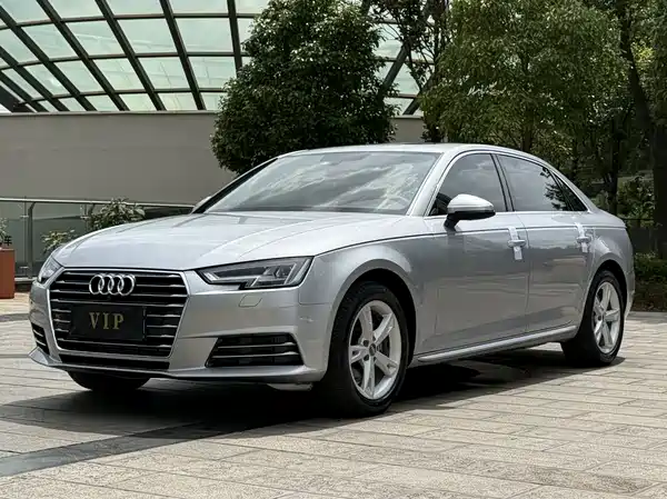 Audi A4L 2017