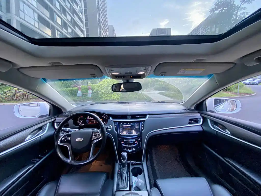 Cadillac XTS 2018 — фото 13