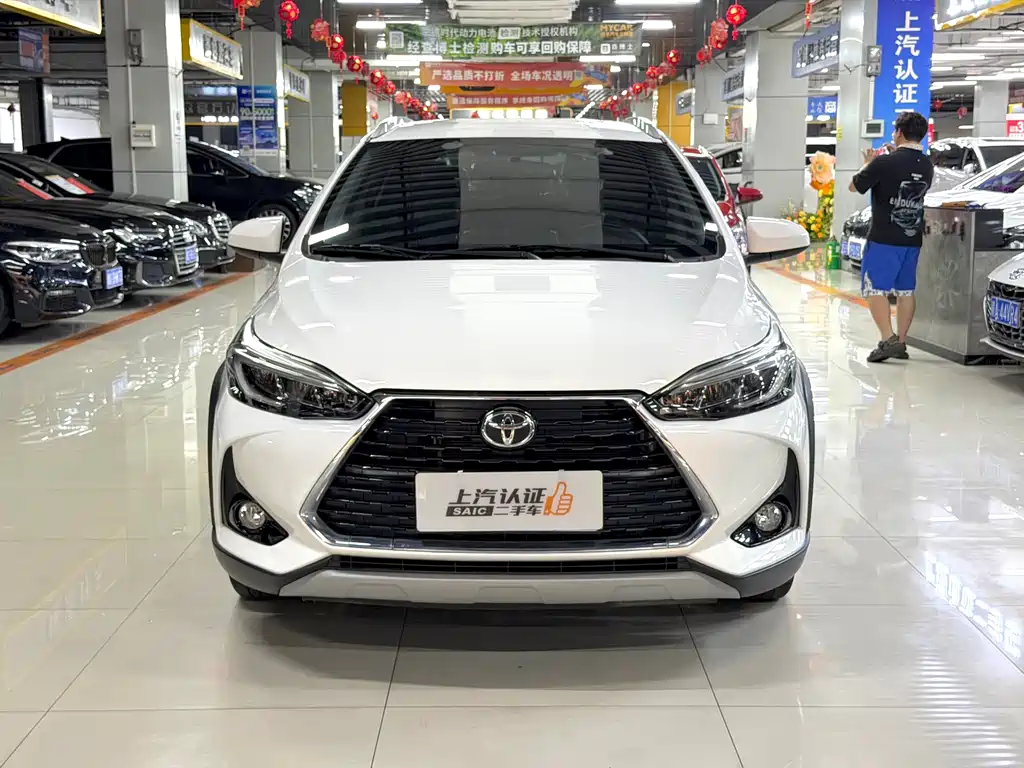 Toyota Yaris L 2022