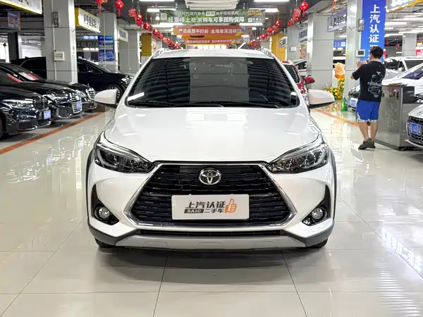 Toyota Yaris L 2022