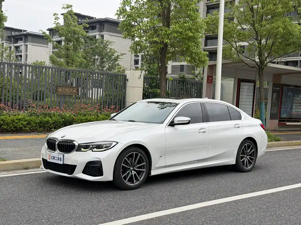 BMW 3 Series 2021