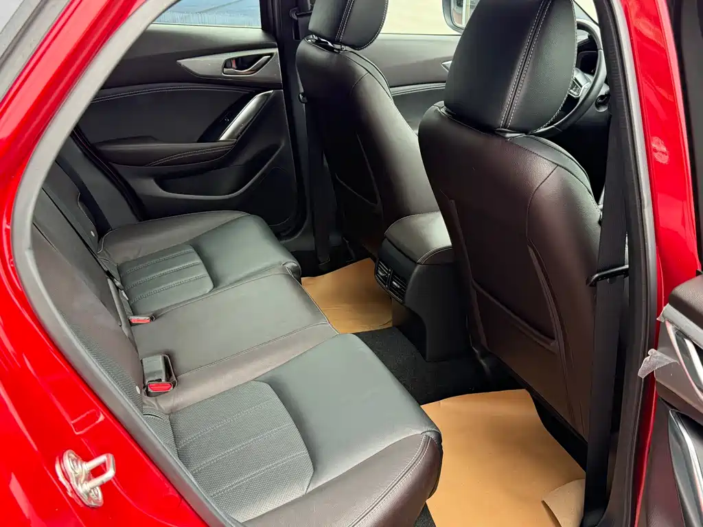 Mazda CX-4 2019 — фото 15