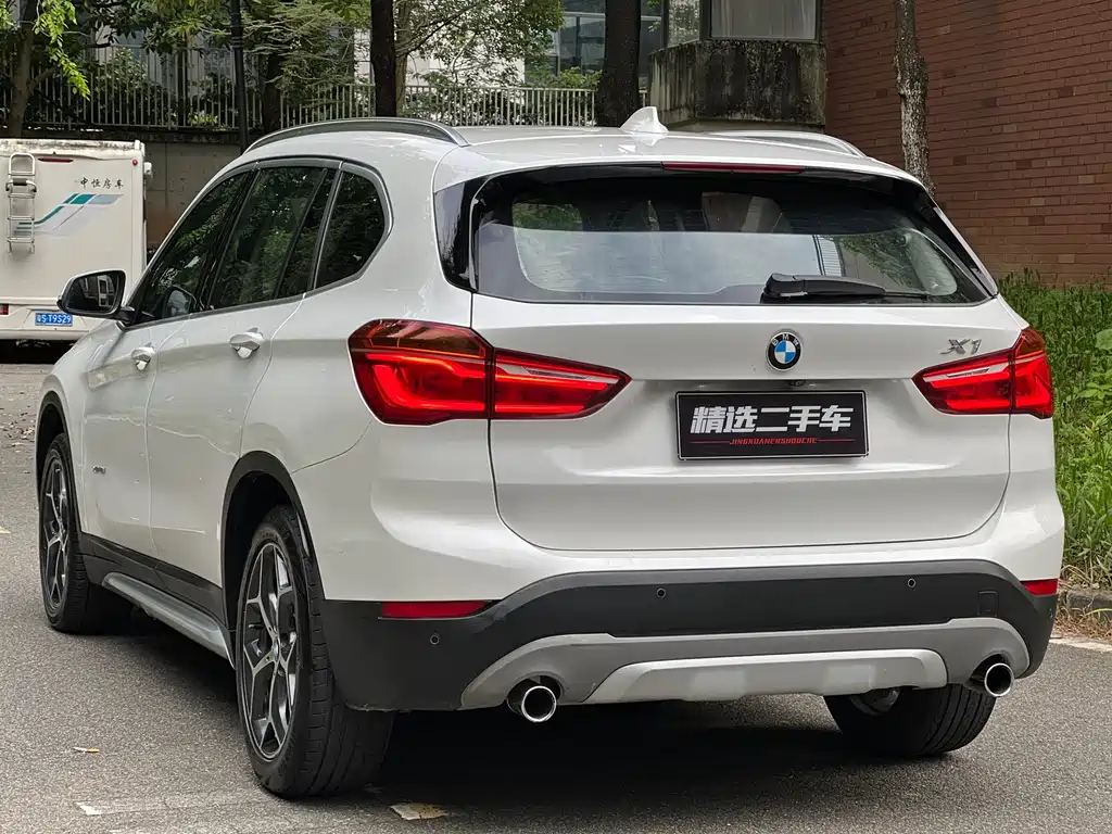 BMW X1 2017 — фото 18