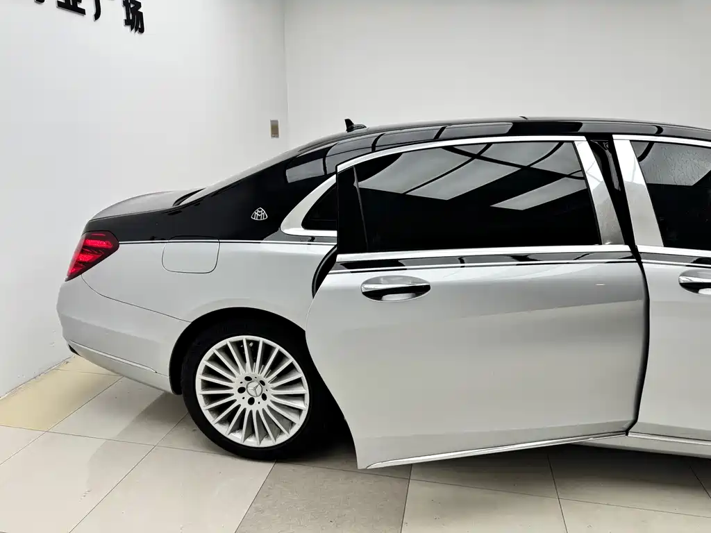 Mercedes-Benz Maybach S-Class 2019 — фото 12