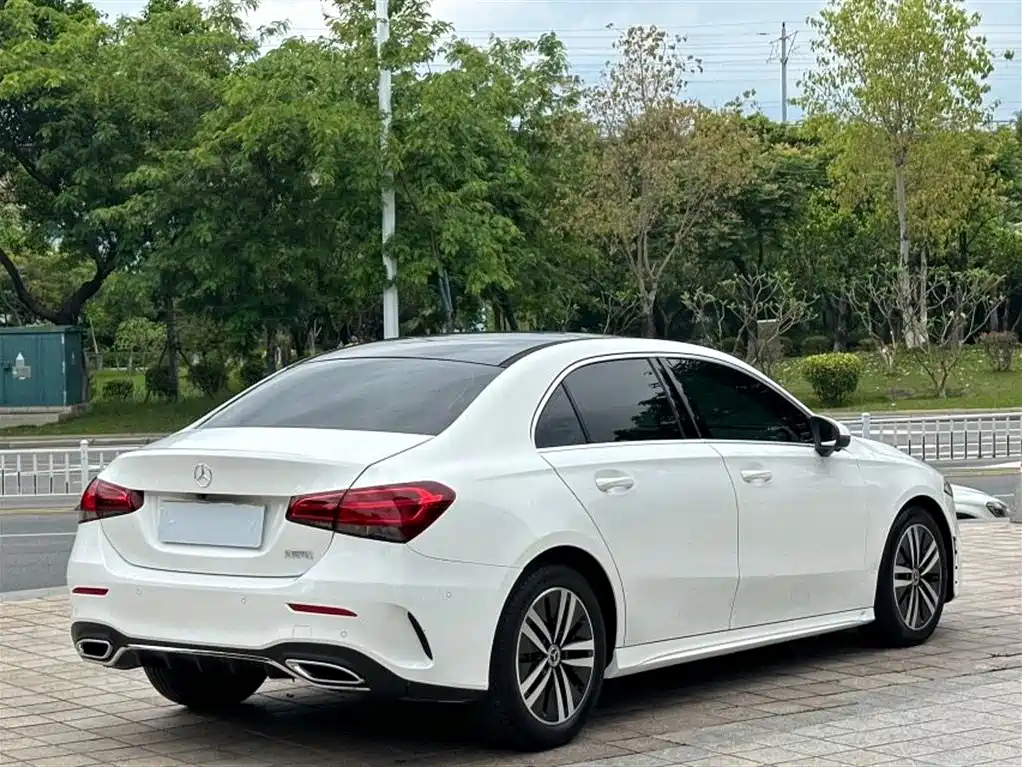 Mercedes-Benz A-Class 2020 — фото 5