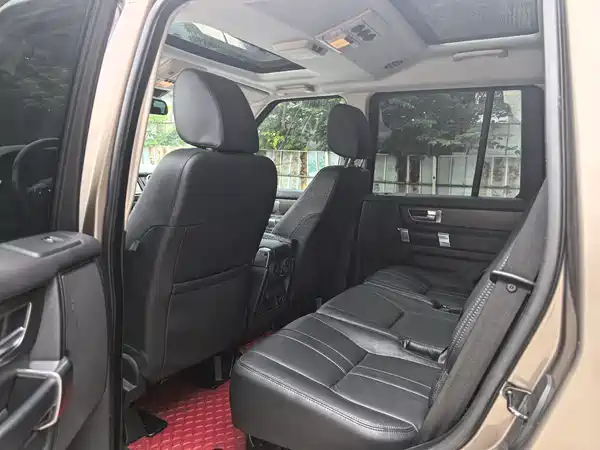 Land Rover Discovery 2014