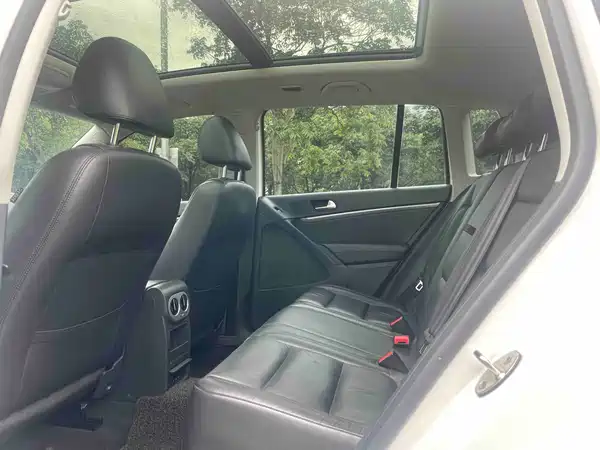 Volkswagen Tiguan 2015