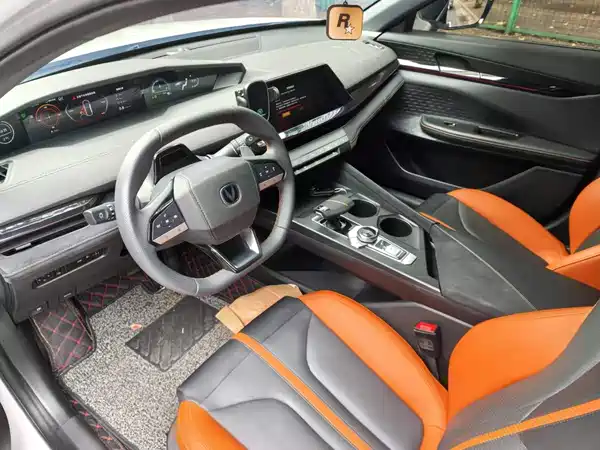 Changan UNI-V 2024