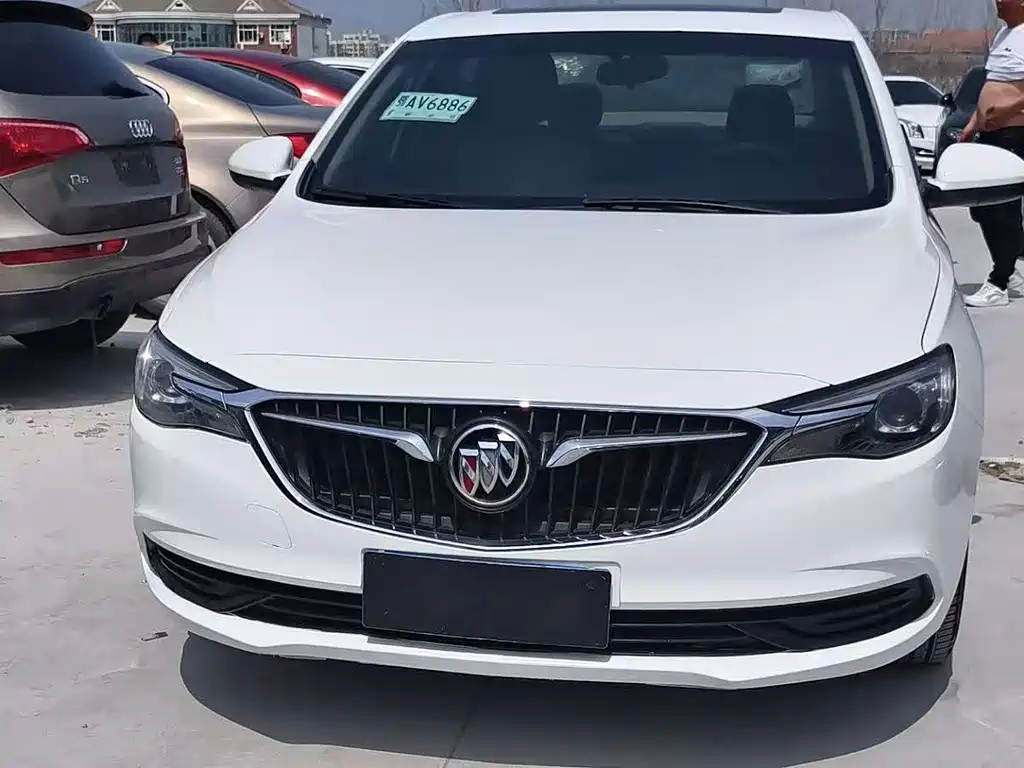Buick Excelle 2018 — фото 2