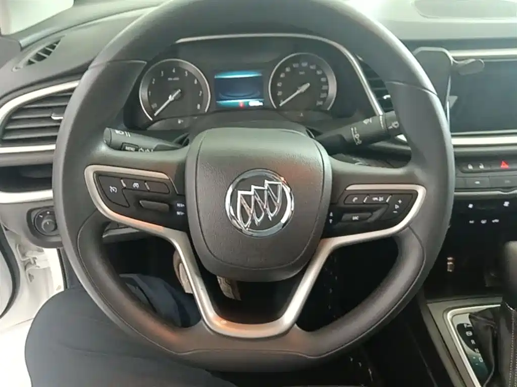 Buick Excelle 2021 — фото 11