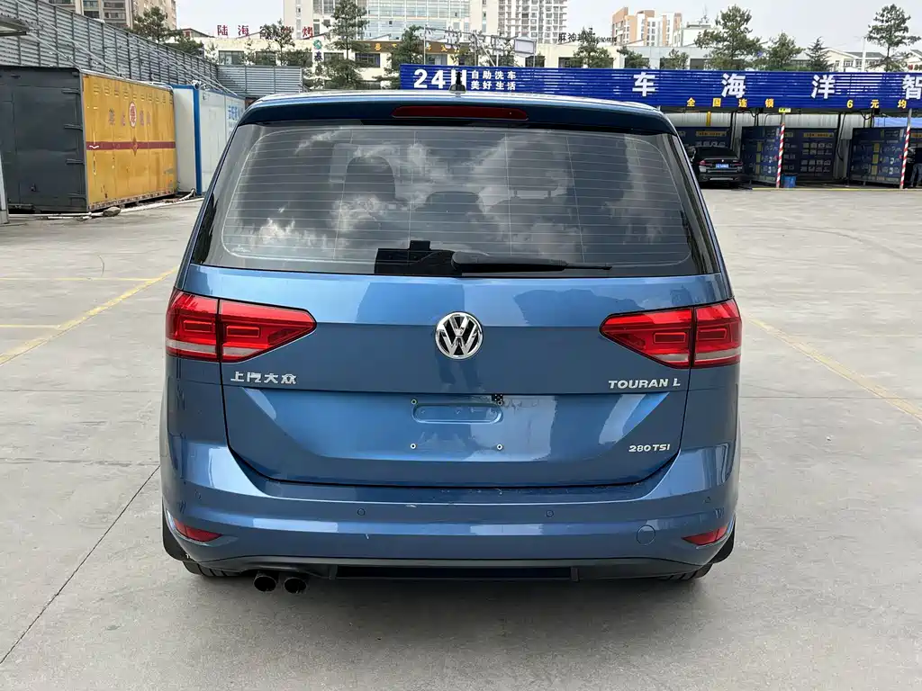 Volkswagen Touran 2019 — фото 8