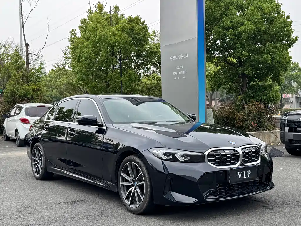 BMW 3 Series 2024
