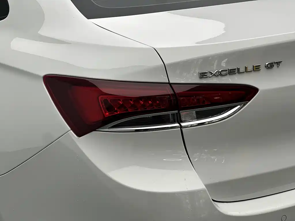 Buick Excelle 2021 — фото 13