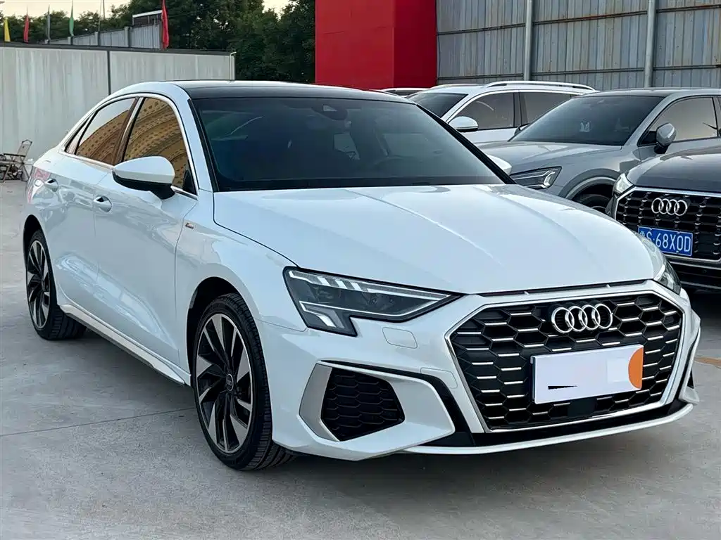 Audi A3 2023 — фото 4
