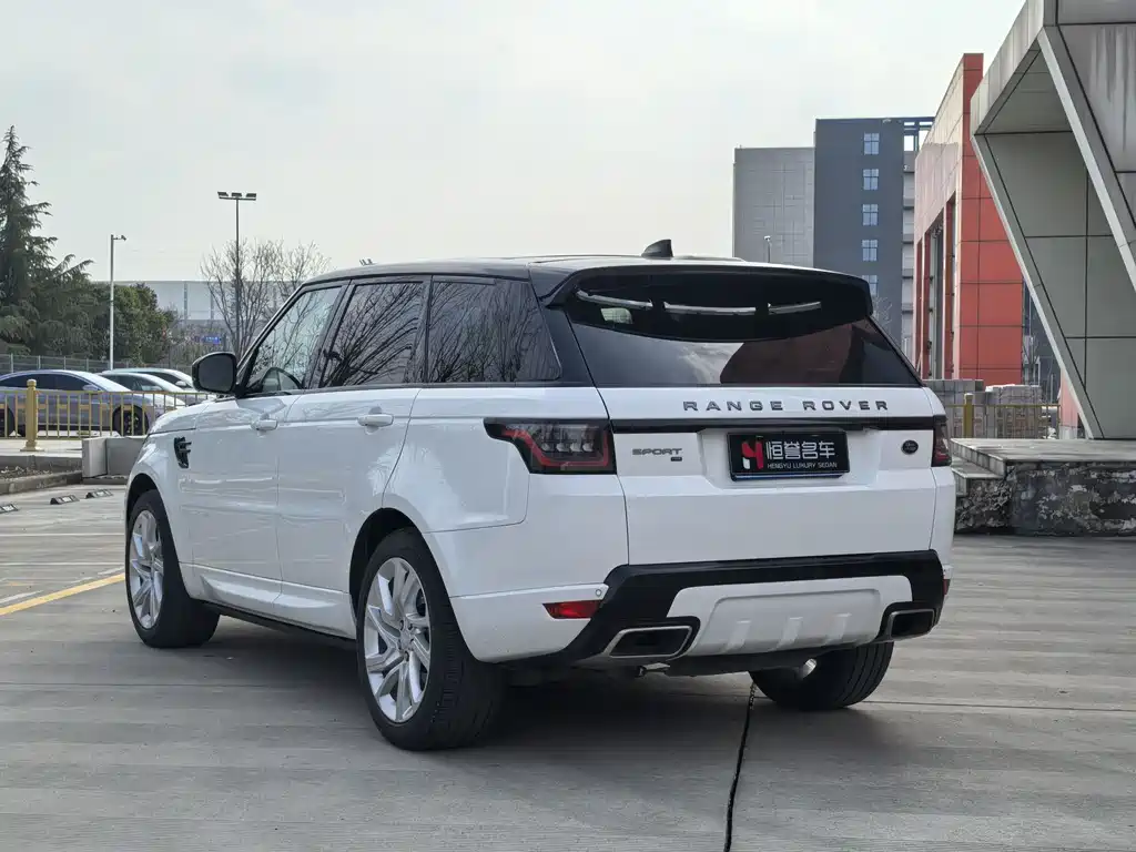 Land Rover Sport 2021 — фото 8