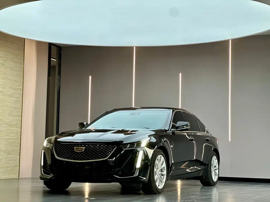 Cadillac CT5 2022 — фото 1