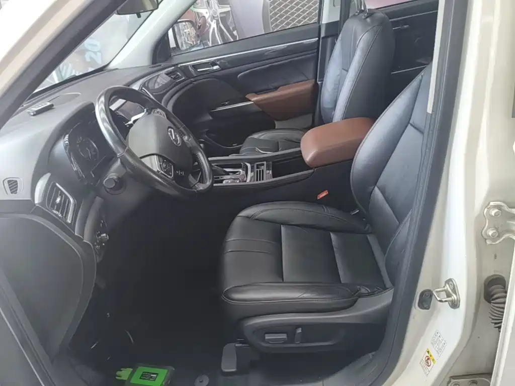 GAC Trumpchi GS7 2019 — фото 11