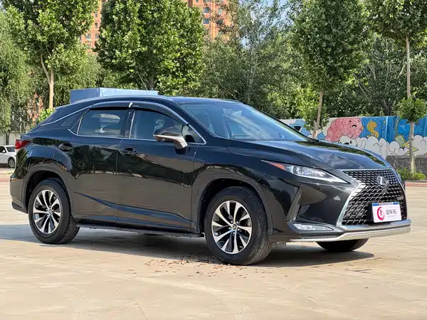 Lexus RX 2021