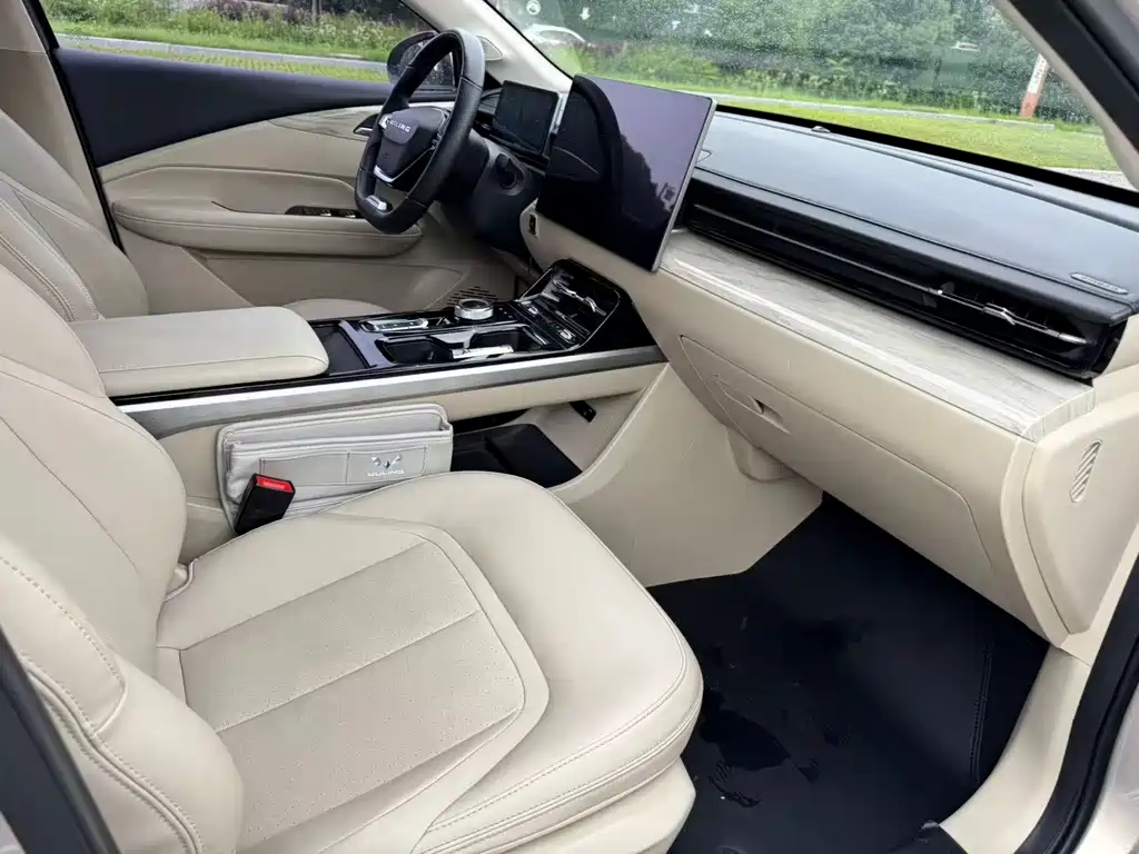 Wuling Starlight 2024 — фото 11