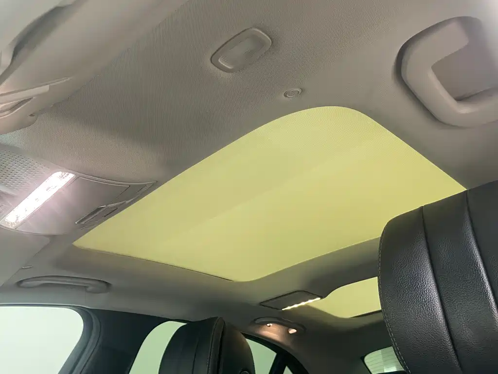 Mercedes-Benz C-Class 2020