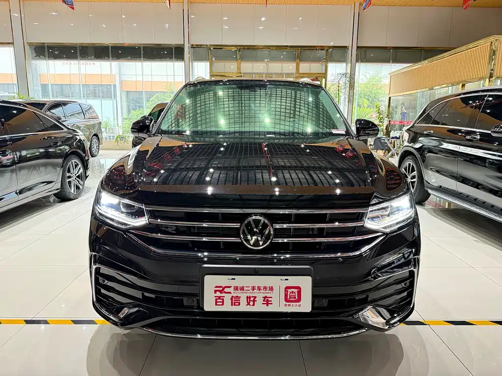 Volkswagen Tiguan L 2024