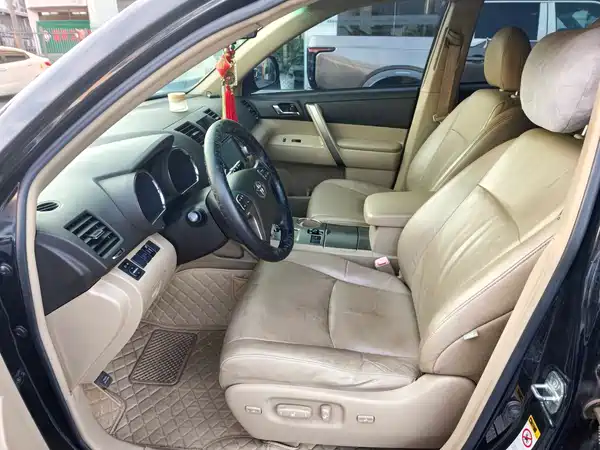 Toyota Highlander 2010