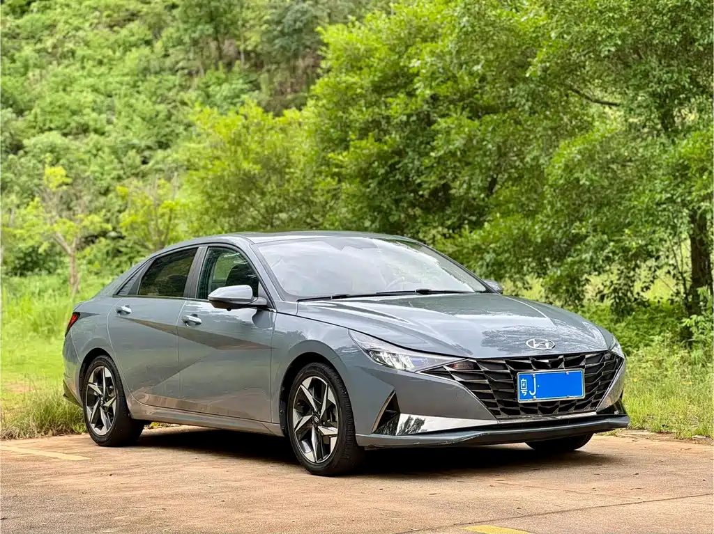 Hyundai Elantra 2021